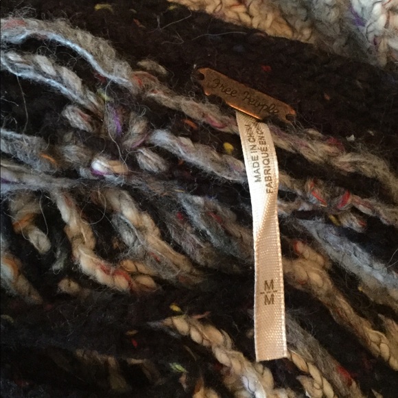 🍁FREE PEOPLE CHUNKY OVERSIZED SWEATER SZ M 🍁 - Picture 4 of 4